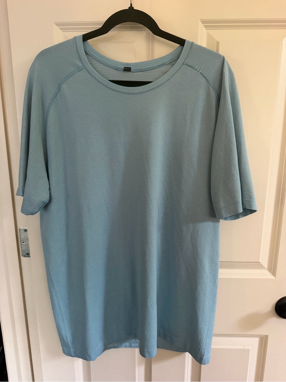 lululemon athletica Men's Pale Blue Short-Sleeve Crew Tee